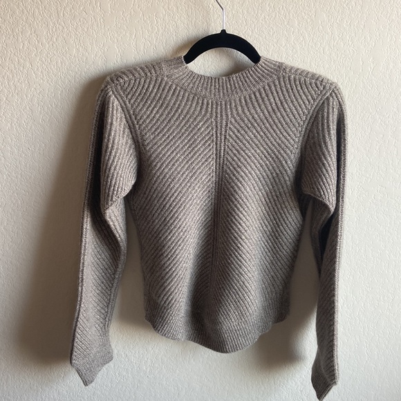 CO 100% cashmere tan cropped sweater - Picture 3 of 9